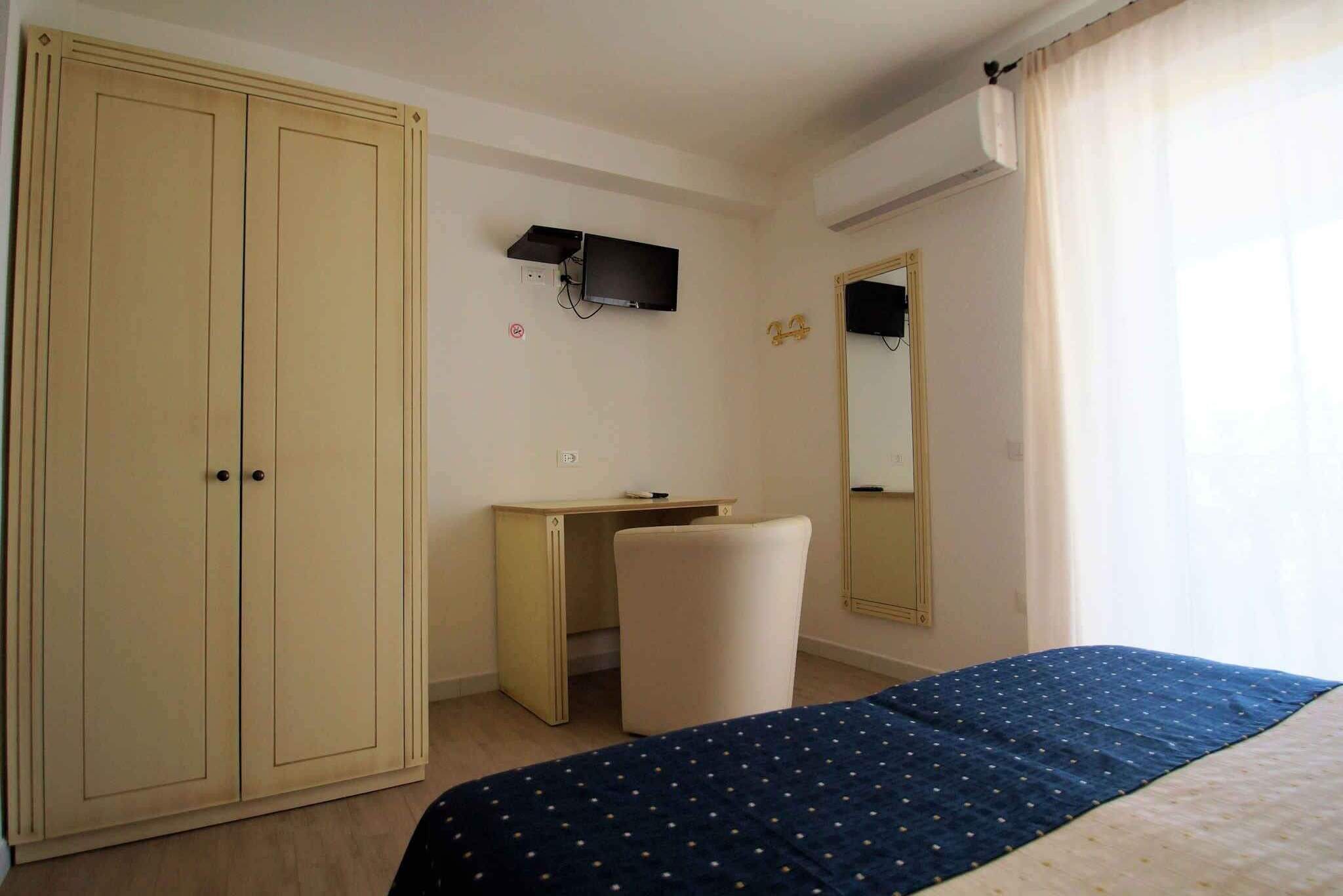 87) Camera 12, Valledoria