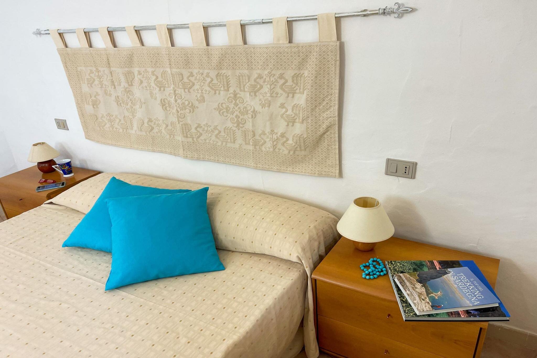 2202) Gemma sotto, Valledoria